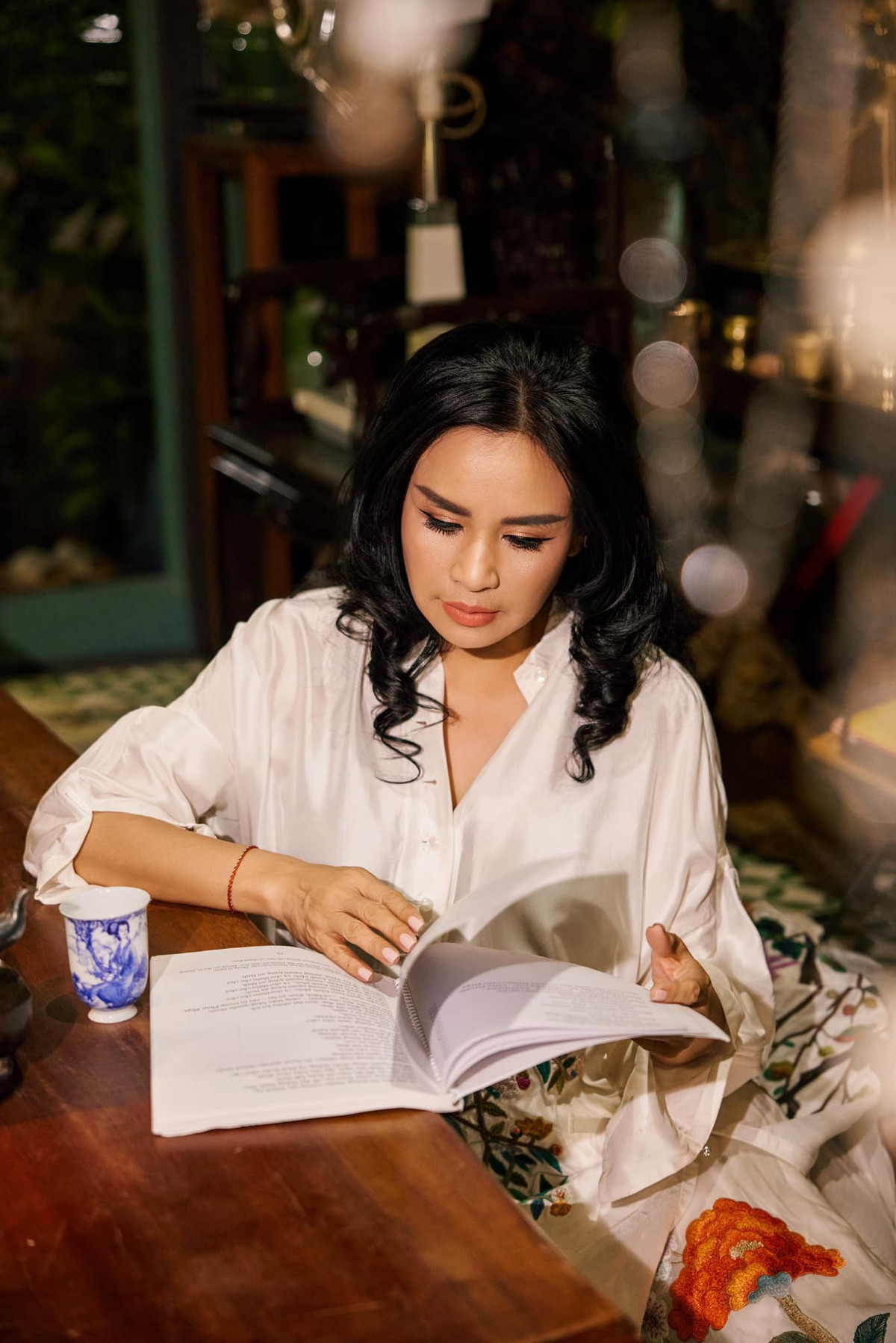 Dịp đón tuổi mới, diva, NSND Thanh Lam đăng bộ ảnh an yên trong không gian đậm chất thiền.