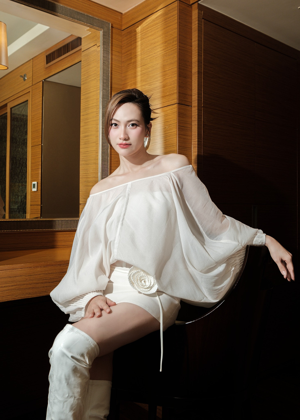 Không chỉ có gương mặt đẹp, nữ diễn viên tài năng còn sở hữu thân hình nuột nà, vóc dáng thon thả dễ dàng "cân" được nhiều phong cách thời trang. Ảnh: FB Phương Anh Đào