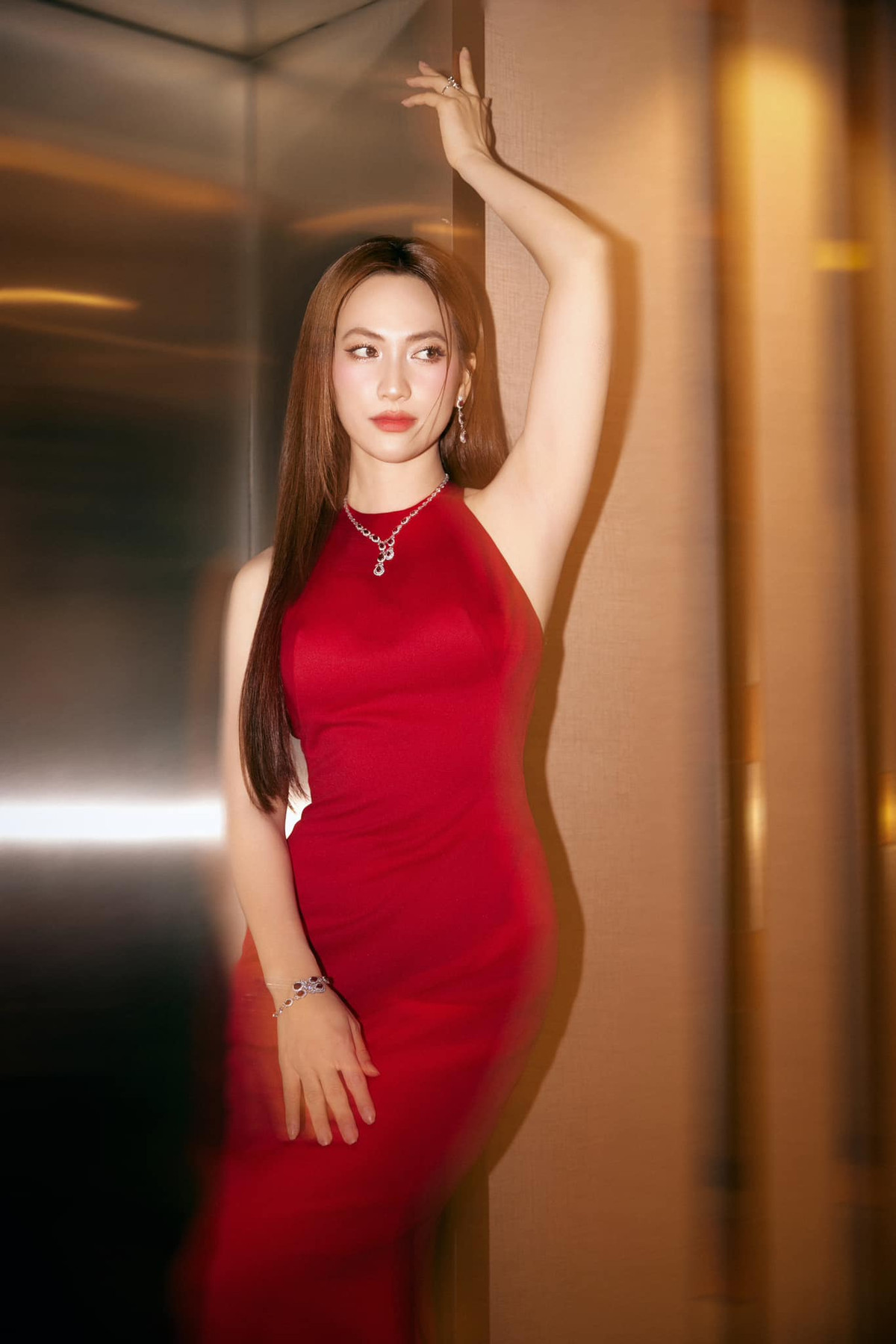 Đặc biệt, ngay cả khi để mặt mộc, gương mặt của Phương Anh Đào vẫn tỏa sáng theo cách riêng. Ảnh: FB Phương Anh Đào