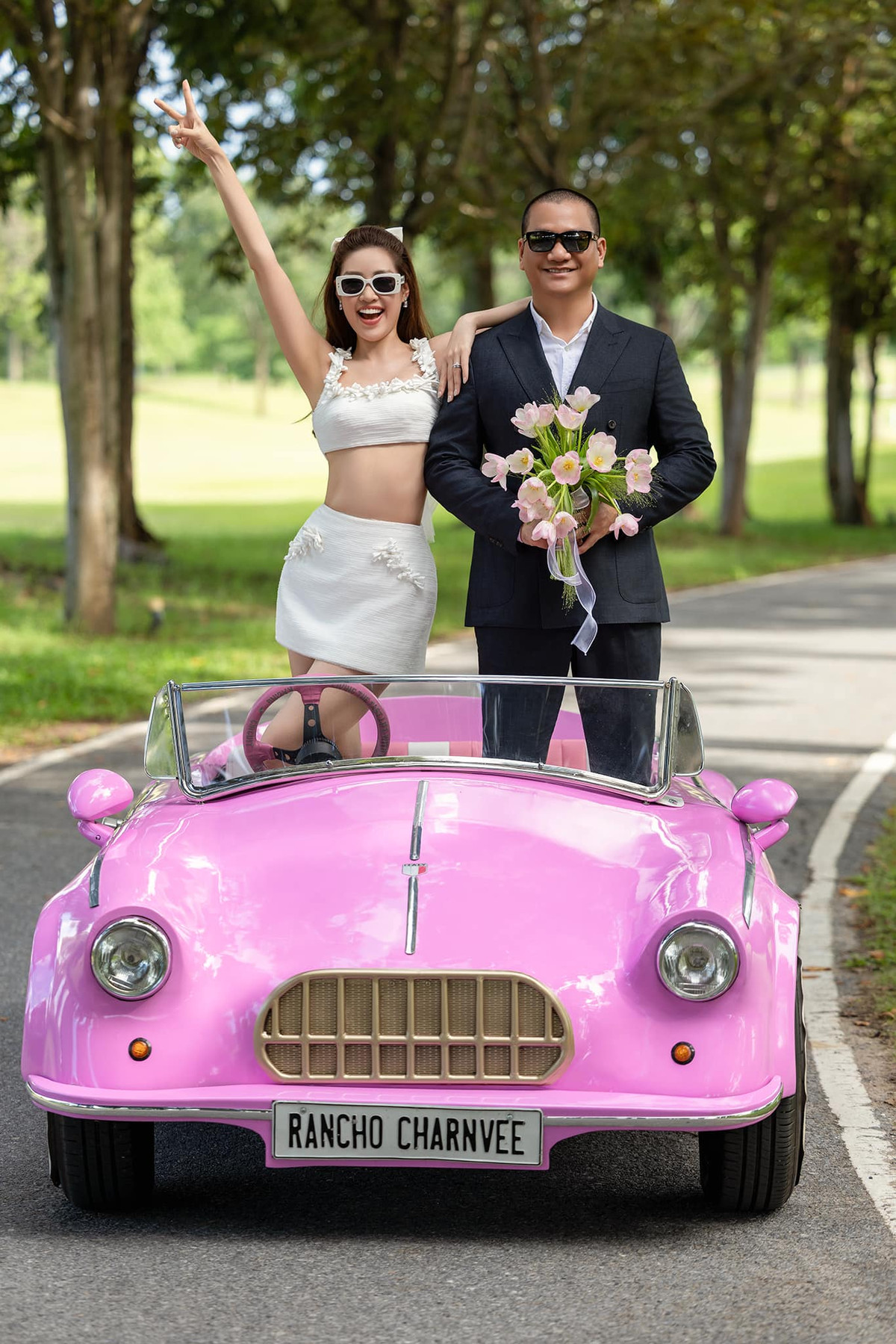 Hoa hậu Khánh Vân tiếp tục chiêu đãi người hâm mộ bộ ảnh cưới mới nhất của mình trước thềm hôn lễ với bạn trai hơn tuổi. Ảnh: FB Nguyễn Trần Khánh Vân