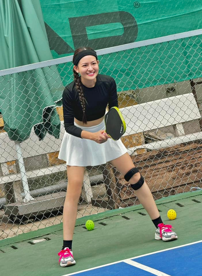 Diễn viên Thuỳ Anh hào hứng khi bắt đầu đam mê với bộ môn pickleball. Ảnh: FB Thuỳ Anh
