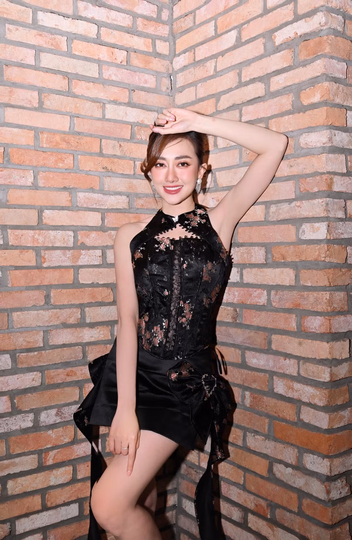 Không ít khán giả nhận xét, vẻ đẹp của Phương Lan vừa hiện đại, vừa có nét dịu dàng của người phụ nữ Á Đông. Ảnh: FB Phương Lan