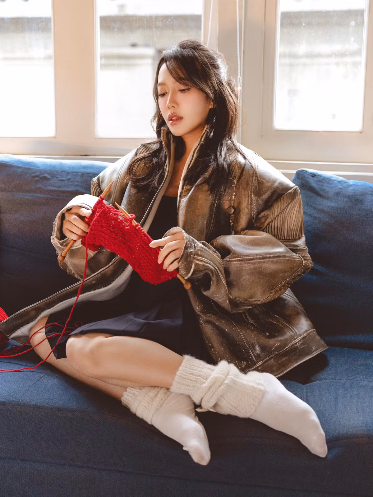  Tin tức sao Việt 21/9: Diệu Nhi chụp ảnh theo concept "Xe chỉ luồn kim". Ảnh: FB Diệu Nhi