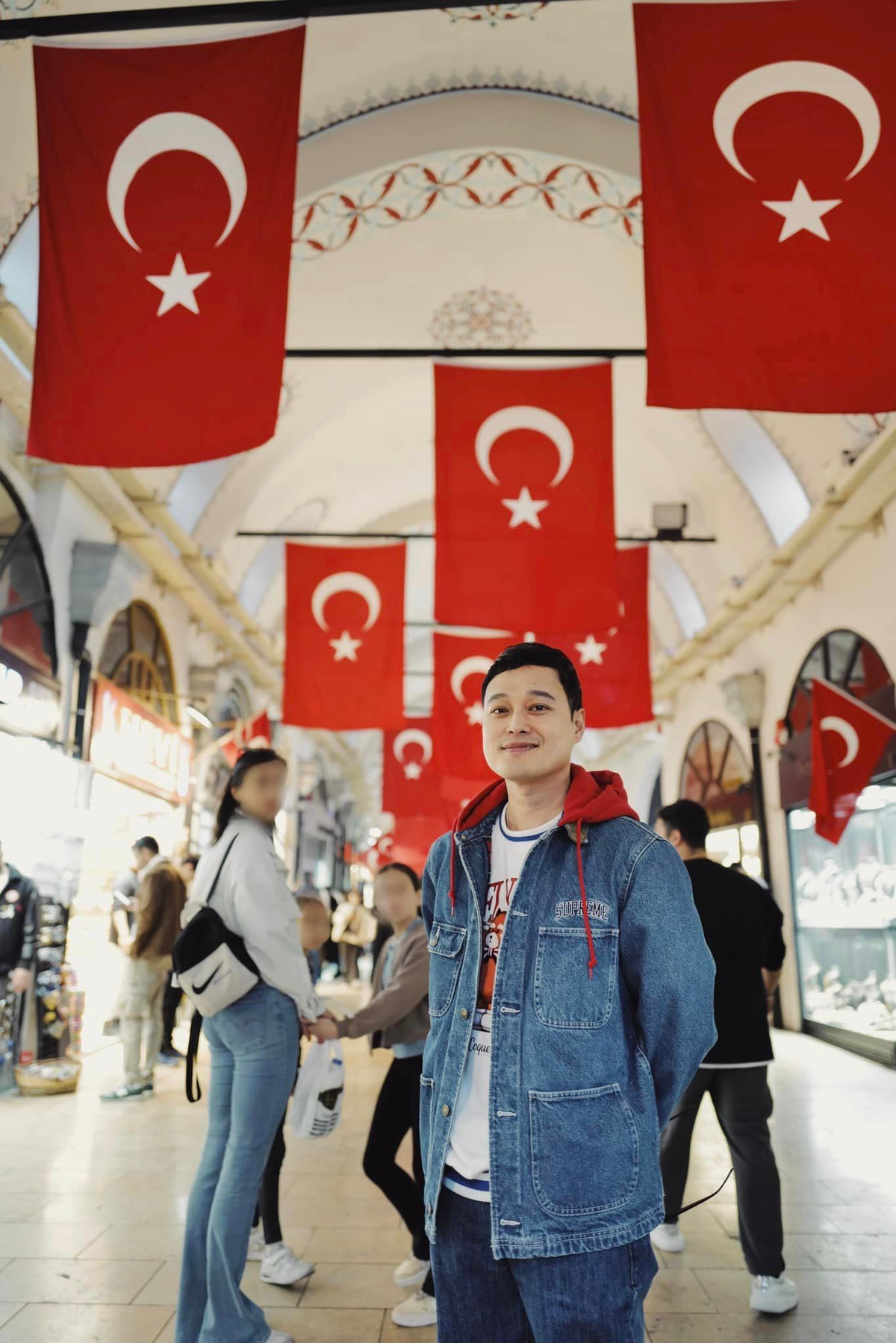 Ca sĩ Quang Vinh check in Thổ Nhĩ Kỳ. Ảnh: FB Quang Vinh