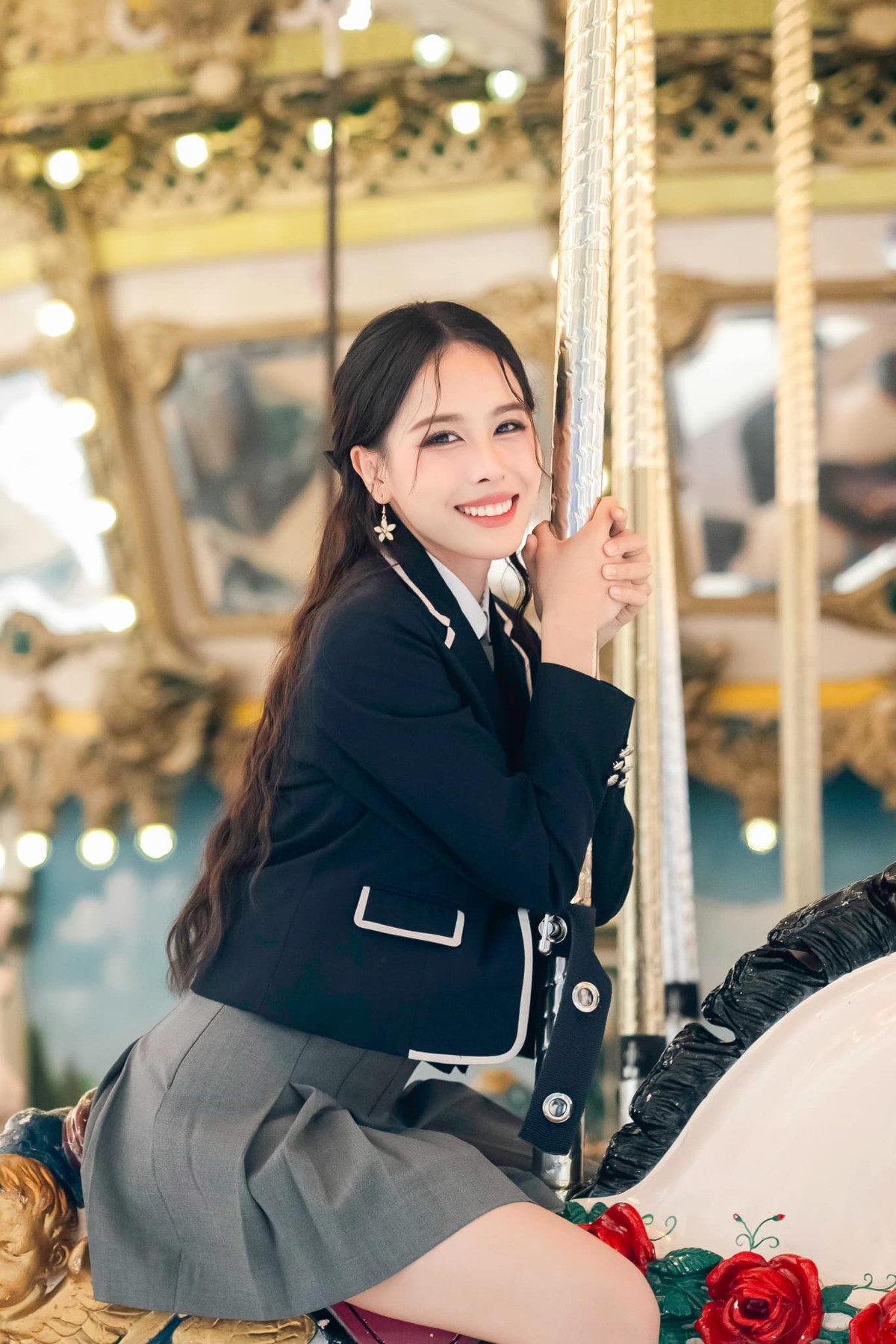 Ngọc Hằng mua sắm những món đồ xinh yêu, năng động, tôn được vóc dáng tối đa. Ảnh: FB Lê Nguyễn Ngọc Hằng