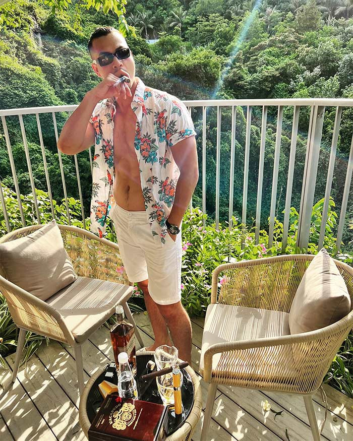 Vẻ ngoài nam tính, cuốn hút của Tuấn Việt gây ấn tượng với fan nữ. (Ảnh: FBNV)