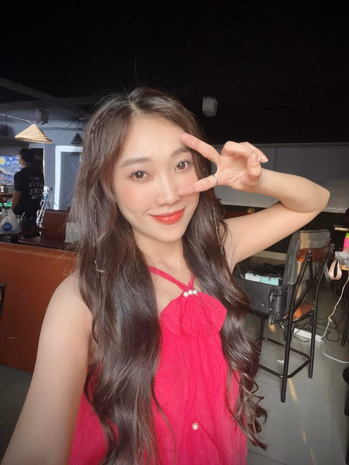 Sự xuất hiện của Lê Thu trong Lật mặt 7 không chỉ góp phần làm tăng thêm sức hút cho bộ phim mà còn hứa hẹn sẽ mở ra những cơ hội mới cho cô nàng trong sự nghiệp diễn xuất.