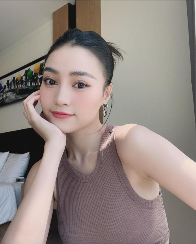 Đối với Ninh Dương Lan Ngọc, vào năm 2022 người đẹp đã chi tiền tỷ để xây căn villa với diện tích hơn 200m2 để tặng ba mẹ.