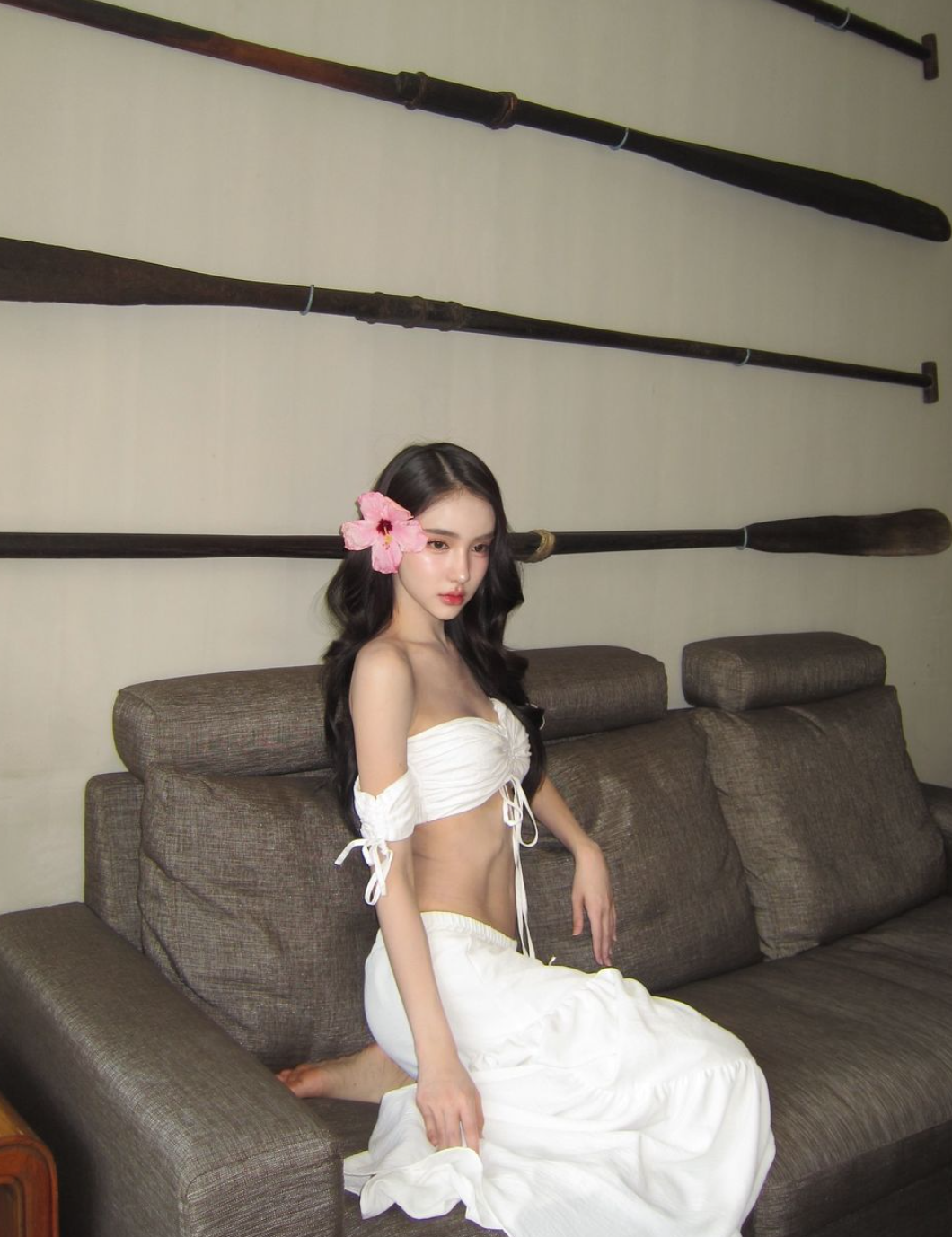 Cô được nhiều người hâm mộ gọi với danh xưng "thiên thần chuyển giới" của xứ Chùa Vàng. Ảnh: IG yoshirinrada