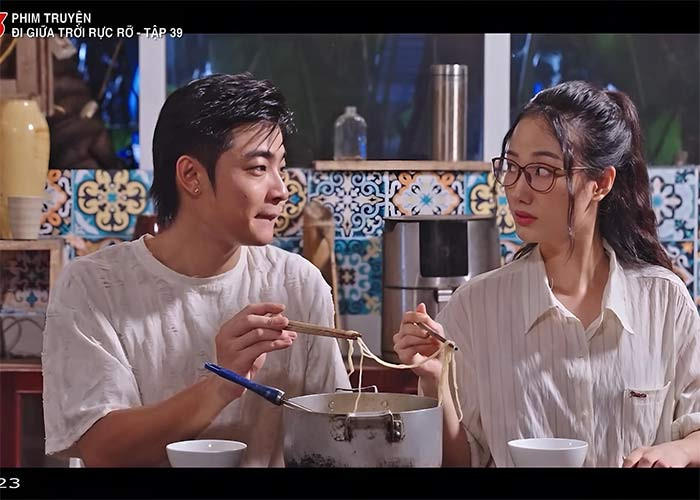 Hai diễn viên vào vai Quang (Võ Hoài Vũ) và Lê (Hoàng Khánh Ly) trong phim " Đi giữa trời rực rỡ" đang được cộng đồng mạng nghi ngờ "phim giả tình thật". (Ảnh: FB Võ Hoài Vũ)