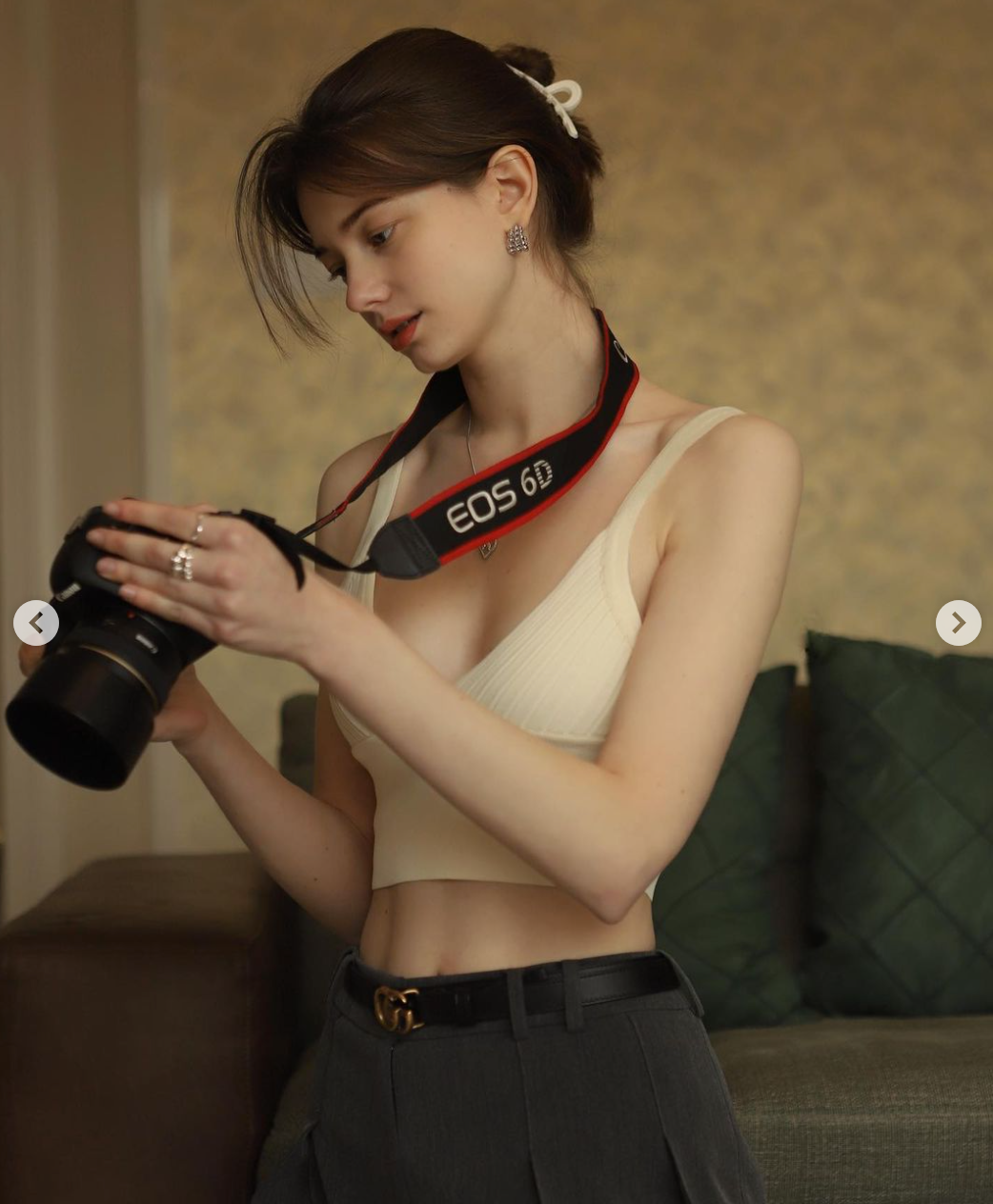 Phong cách thời trang của cô không chỉ gợi cảm mà còn rất đa dạng, phù hợp với nhiều hoàn cảnh khác nhau. Ảnh: IGNV