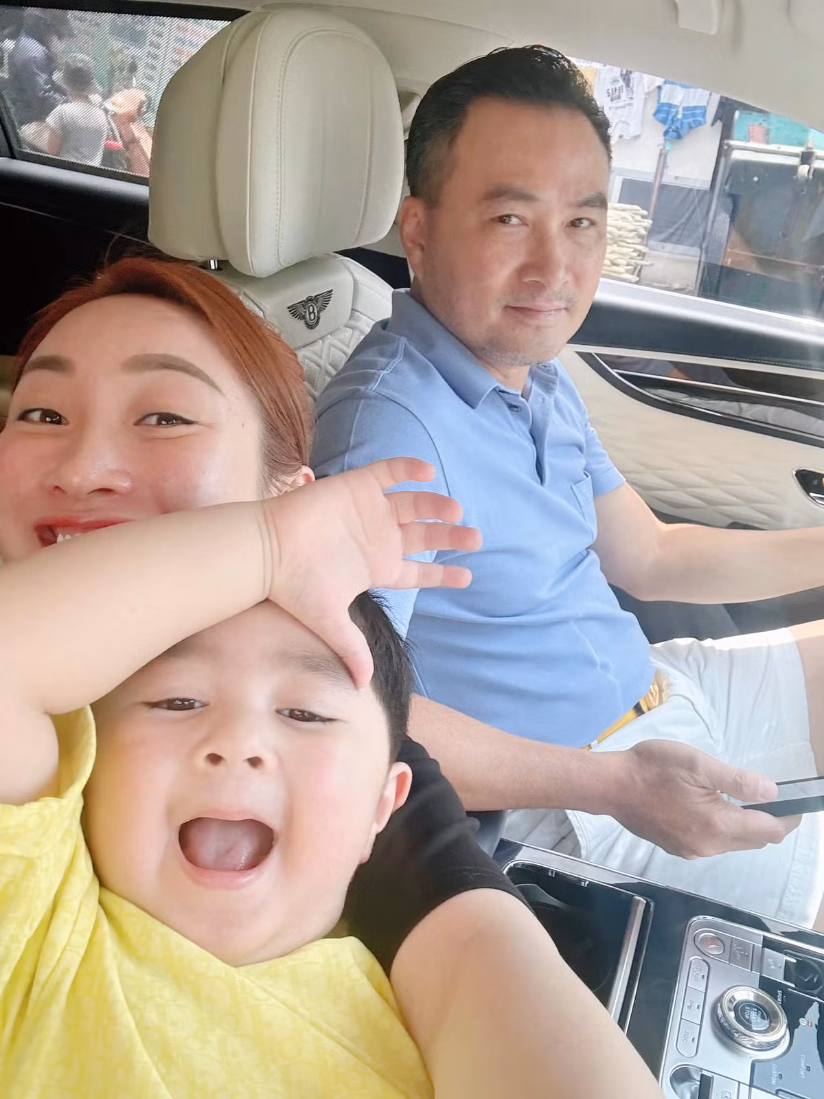 Gia đình diễn viên Chi Bảo đi chơi ngày cuối tuần. Ảnh: FB Lý Thuỳ Chang