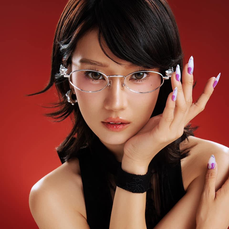 Cô không chỉ sở hữu lượng fan đông đảo mà còn được đánh giá cao về tài năng, sự chuyên nghiệp. Ảnh: FB Hoàng Yến