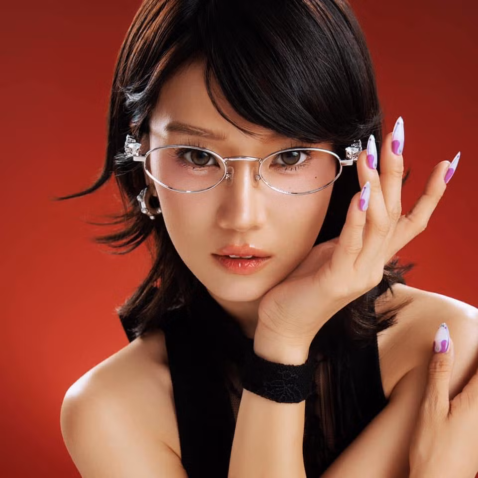 Cô không chỉ sở hữu lượng fan đông đảo mà còn được đánh giá cao về tài năng, sự chuyên nghiệp. Ảnh: FB Hoàng Yến