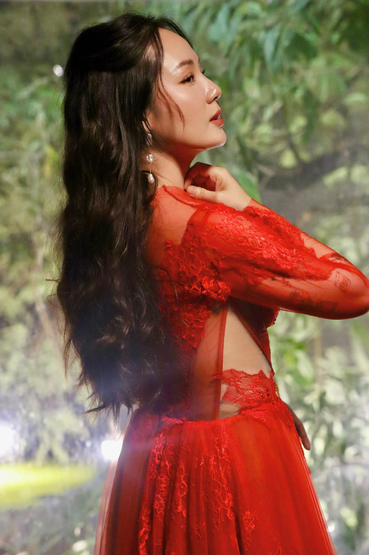 Em gái Phương Ly cũng không kém cạnh khi sở hữu nhiều hình xăm ấn tượng không kém.