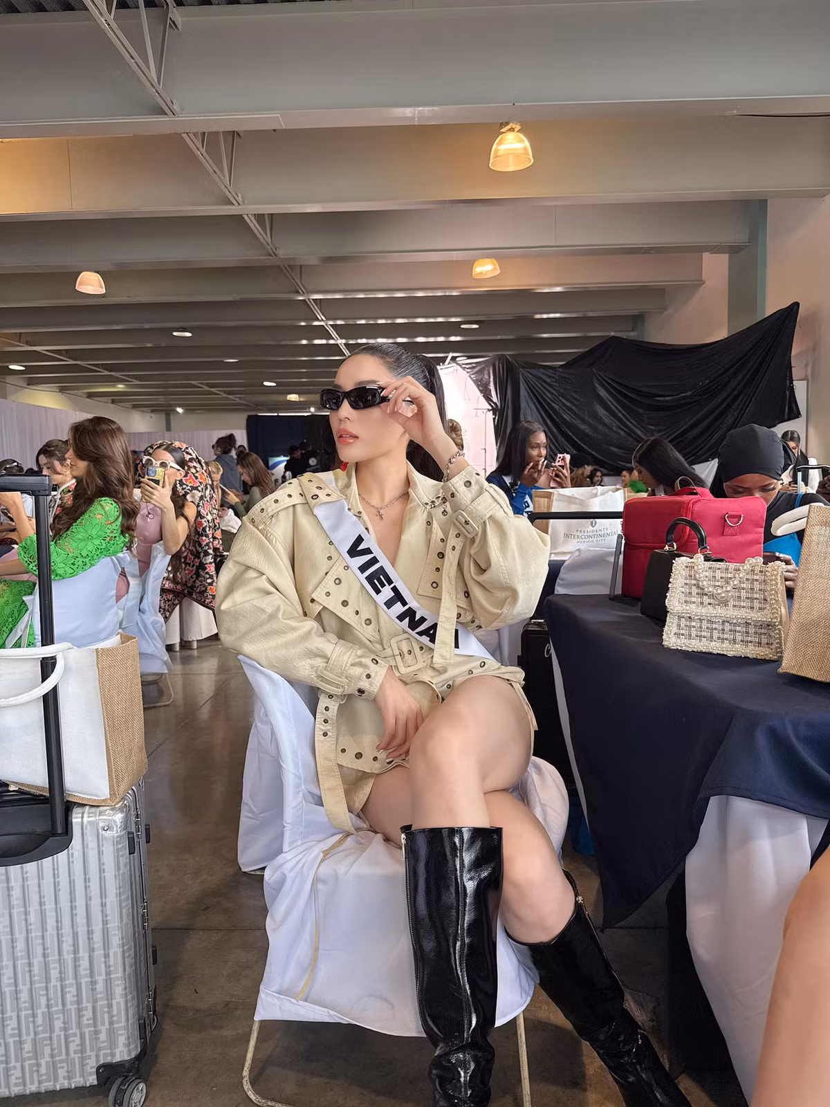 Hoa hậu Kỳ Duyên khoe outfit ngày thứ 5 tại Miss Universe 2024. Ảnh: FB Hoa hậu Nguyễn Cao Kỳ Duyên