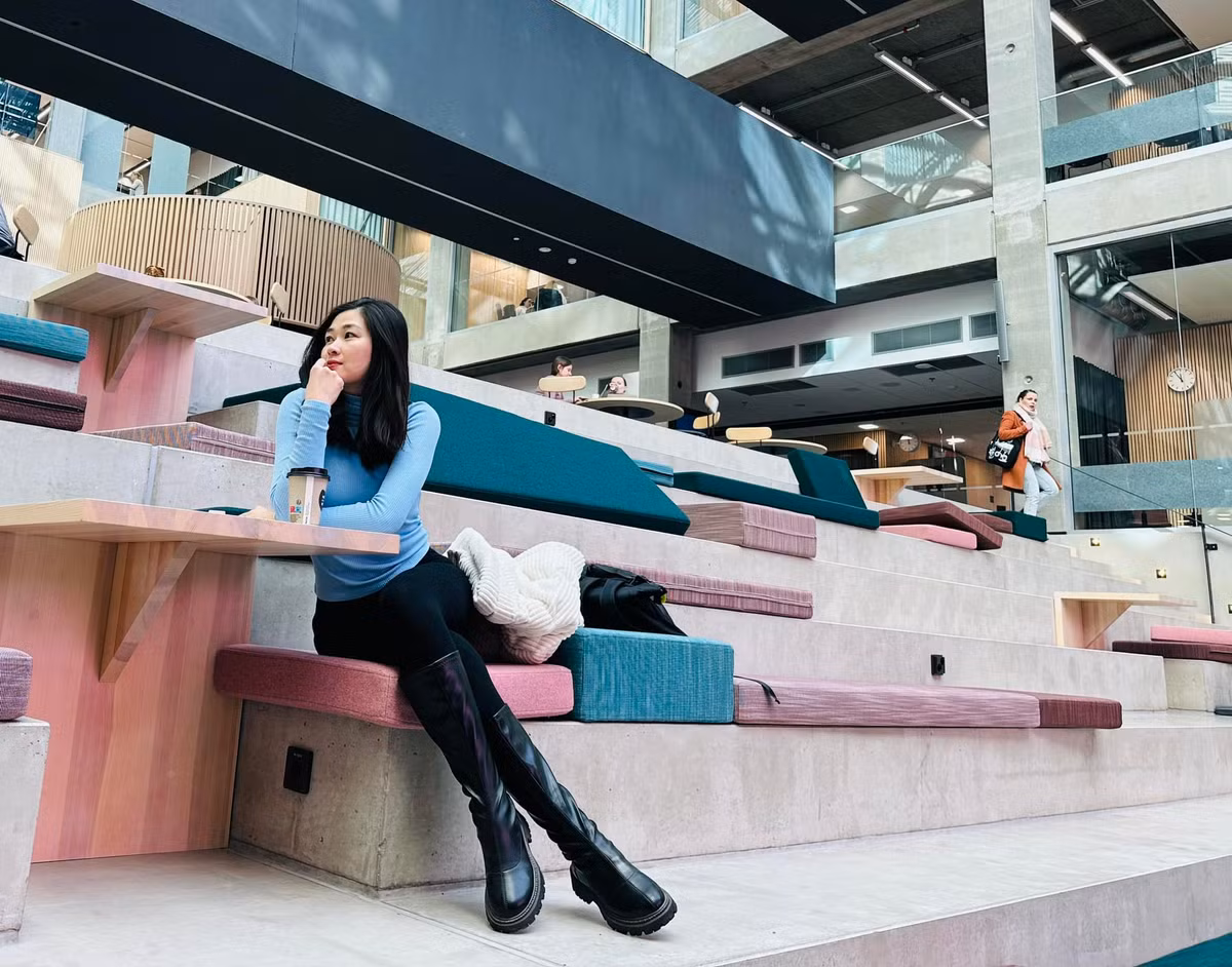 Mặc dù năm nay đã bước sang tuổi 38 nhưng Mạc Anh Thư vẫn xinh đẹp, mặn mà cuốn hút người đối diện. Ảnh: FBNV