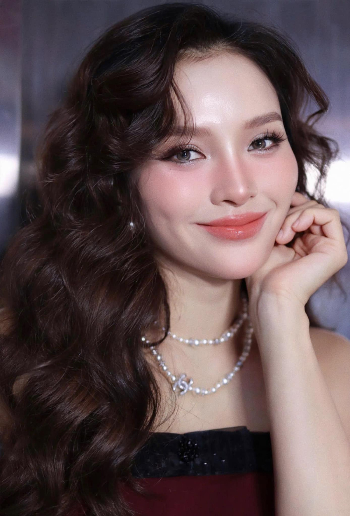 Phương Trinh Jolie khoe mái tóc mới. Ảnh: FB Phương Trinh Jolie