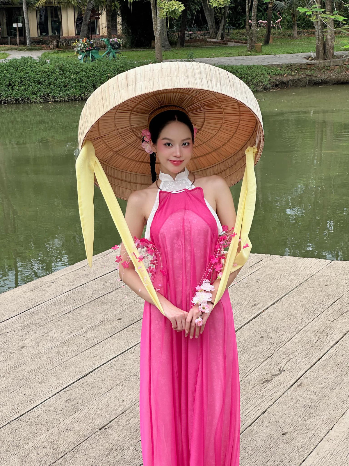 Hoa hậu Thanh Thủy hóa "nàng xuân". Ảnh: FB Huỳnh Thị Thanh Thủy