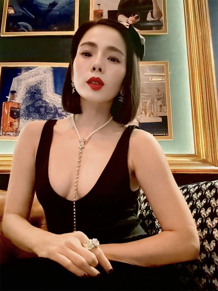 Ở tuổi 43 Lệ Quyên vẫn giữ được vóc dáng vạn người mê và khuôn mặt trẻ trung. (Ảnh: FB Lệ Quyên)