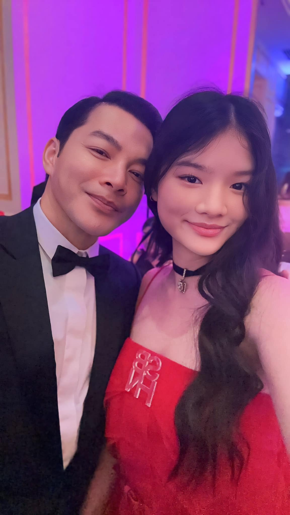 Diễn viên Trần Bảo Sơn và con gái đi dự tiệc. Ảnh: FB Tran Bao Son