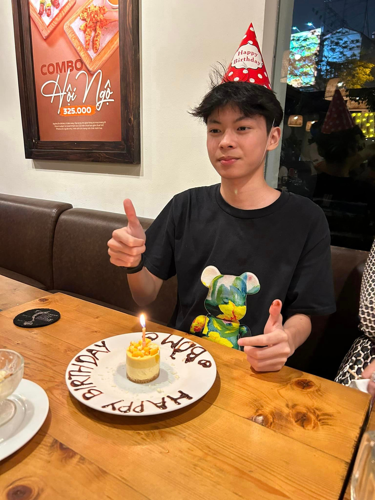 Con trai của Trần Lực đang học ở một trường quốc tế với học phí đắt đỏ và có thành tích học tập khá tốt.