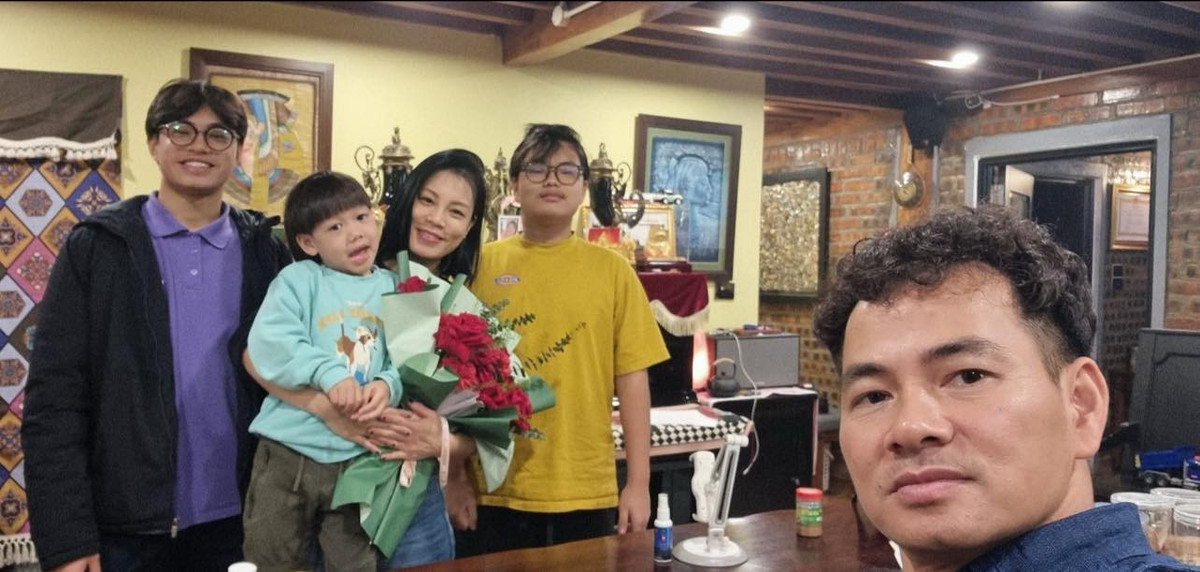 "Biệt phủ" của danh hài Xuân Bắc là không gian sống lý tưởng, mang đến cho gia đình anh những giây phút thư giãn, thoải mái và gắn kết.