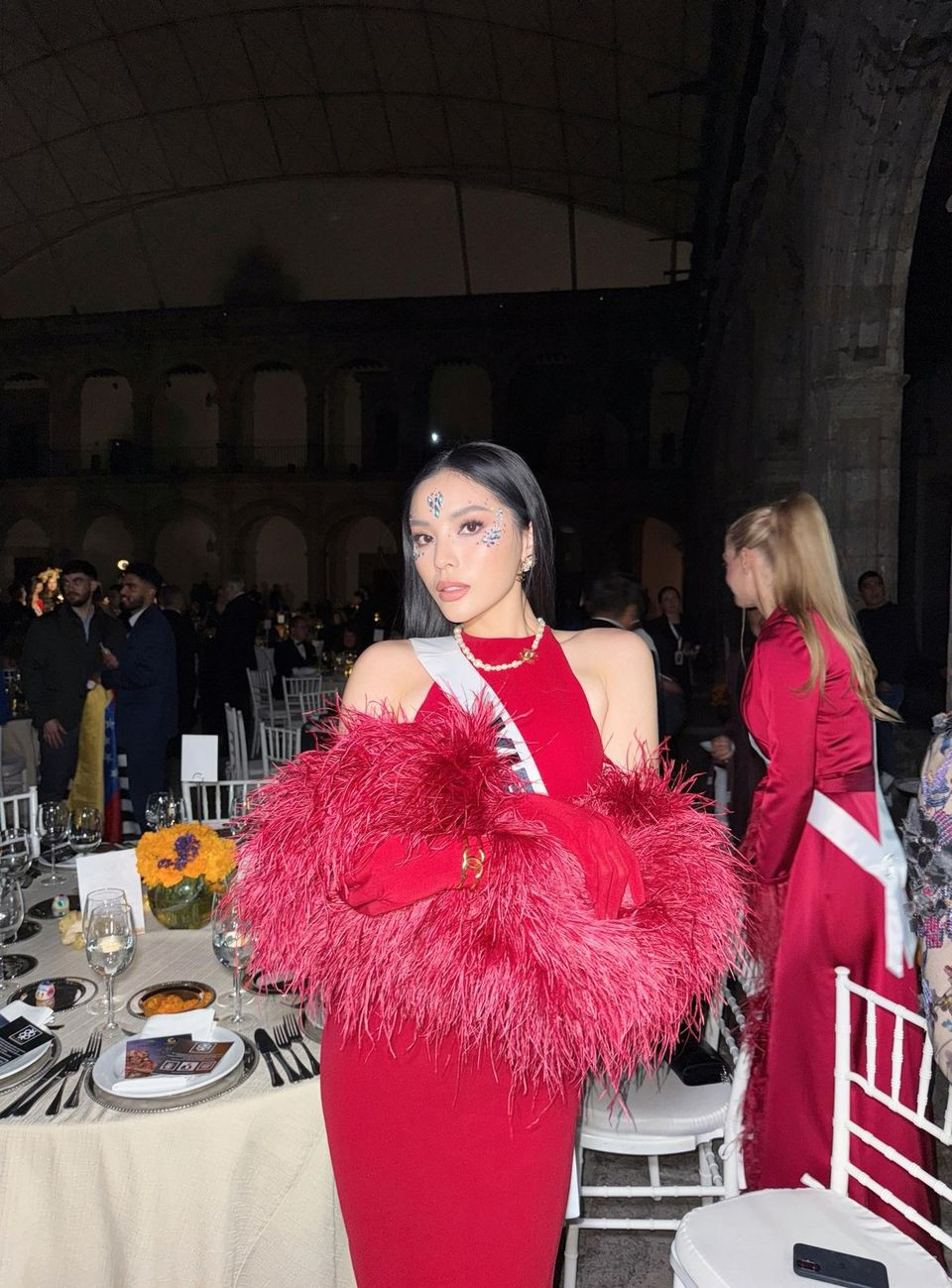 Hoa hậu Kỳ Duyên đăng thêm ảnh mới cho những hoạt động của Miss Universe. Ảnh: FB Nguyen Cao Ky Duyen