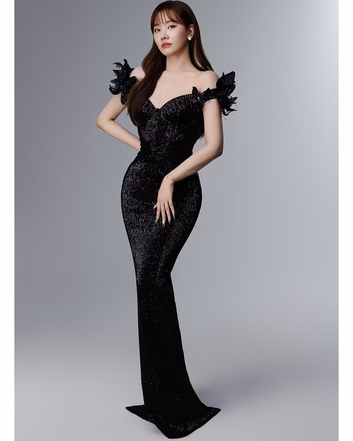 Kể từ khi kết hôn với MC Trấn Thành, cả sự nghiệp lẫn sắc đẹp của Hari Won đều thăng hạng thấy rõ. Ảnh: FB Hariwon