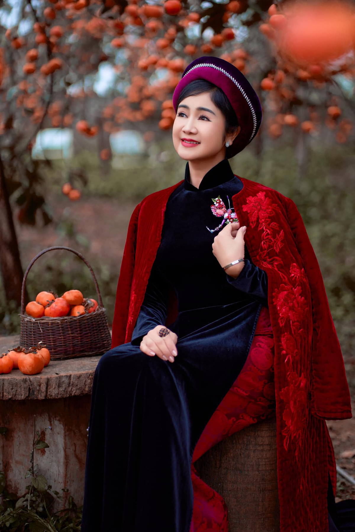 Ở tuổi 55, NSND Thu Hà vẫn giữ vẻ trẻ trung, rạng rỡ. Ảnh: FB Nguyệt Hà