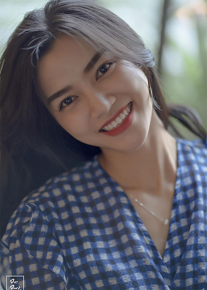 Trước vai Phương trong "Gặp em ngày nắng", Anh Đào được khán giả yêu mến với vai Thanh trong "Lối về miền hoa".