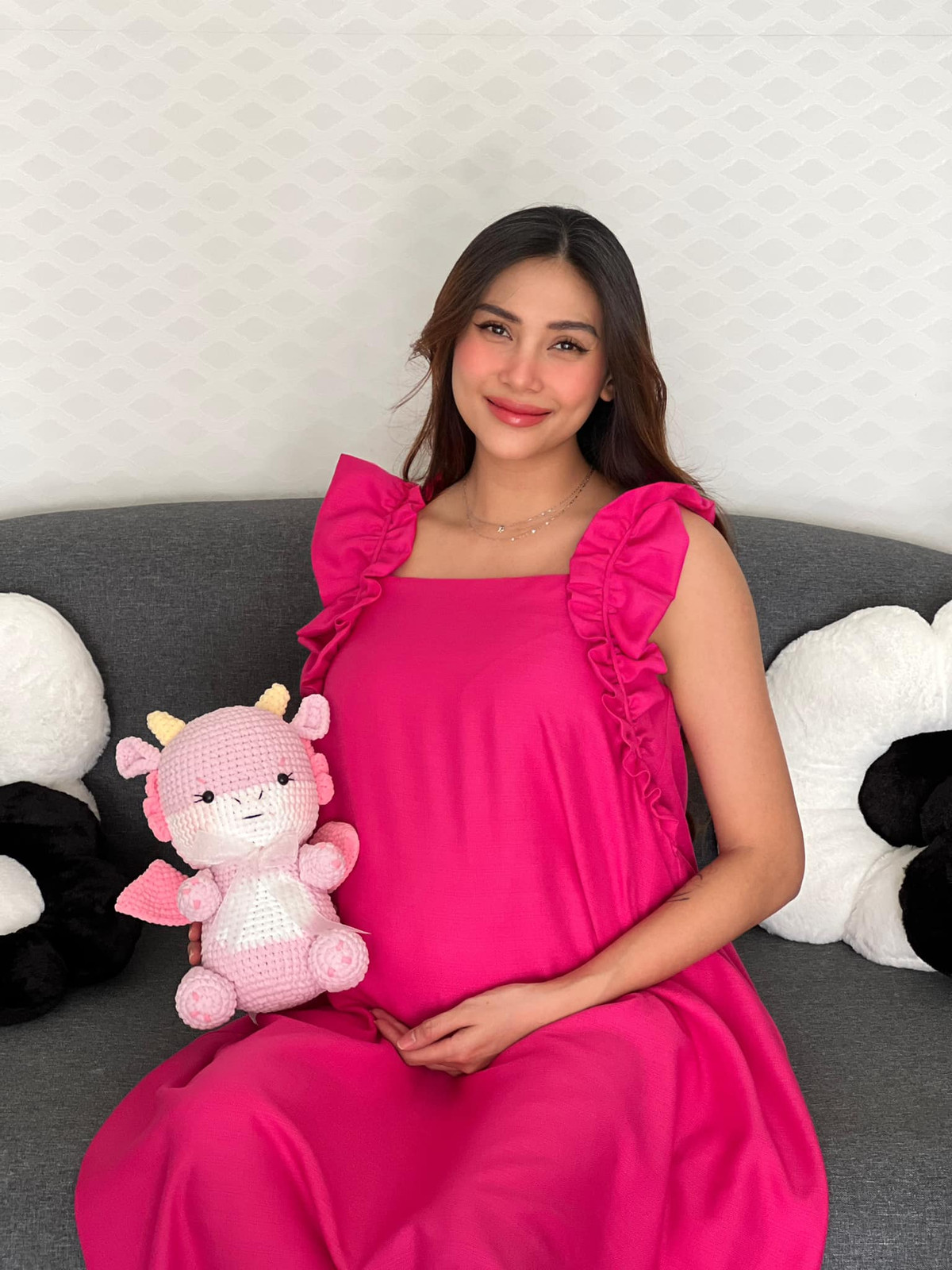 Siêu mẫu Võ Hoàng Yến cho biết càng gần đến ngày sinh cô càng háo hức gặp con gái sắp chào đời. Ảnh: FB VÕ HOÀNG YẾN