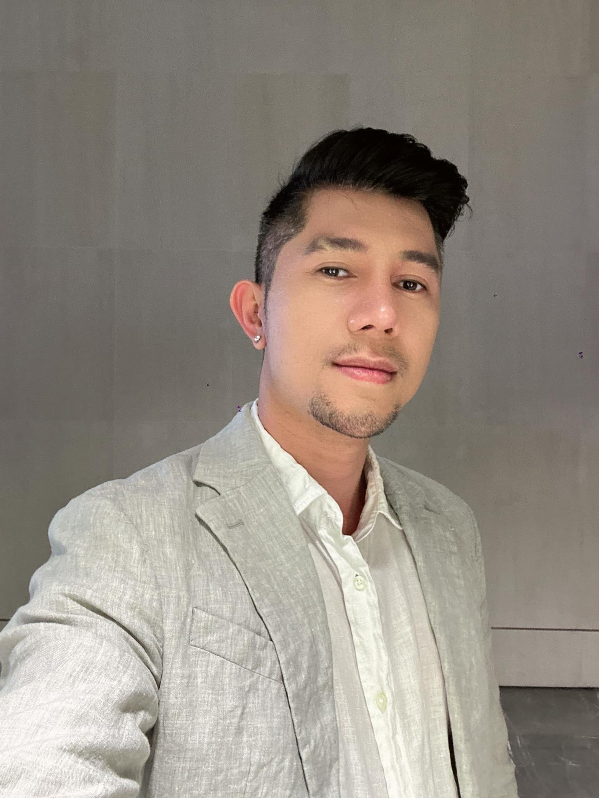 Nhạc sĩ Lương Bằng Quang tự thấy trẻ ra.