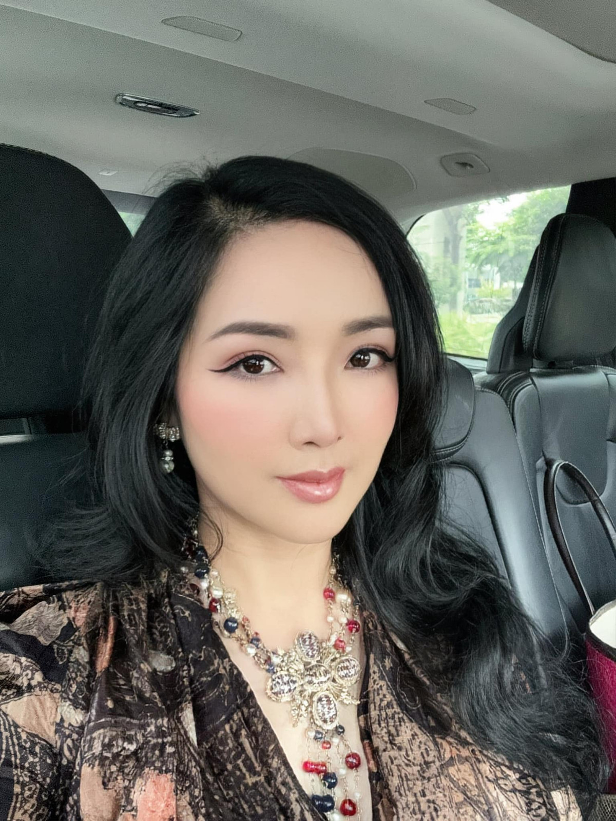 Ở tuổi 53, Hoa hậu Giáng My vẫn vô cùng xinh đẹp và trẻ trung.