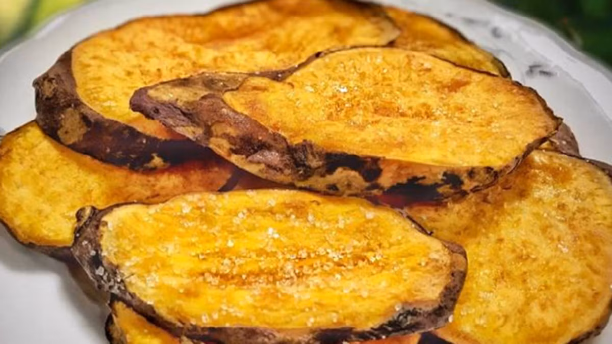 Dù bổ dưỡng, nhưng các chuyên gia khuyến cáo một số người không nên ăn loại củ này. Ảnh Internet