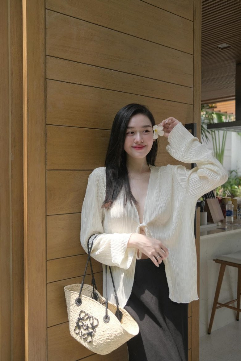 Cô xuất hiện trong một số chương trình truyền hình và tham gia các sự kiện giải trí.