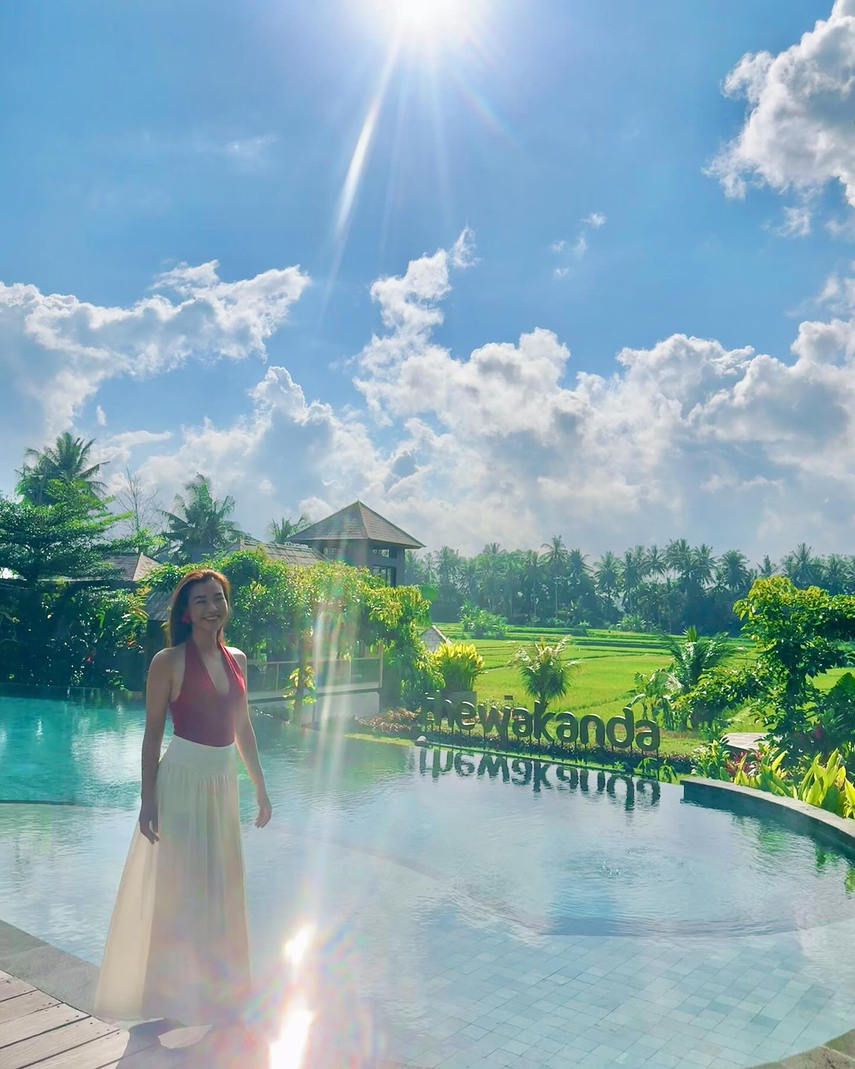 MC Hoàng Anh check in ở Bali. Ảnh: FB Vu Ngoc Hoang Oanh