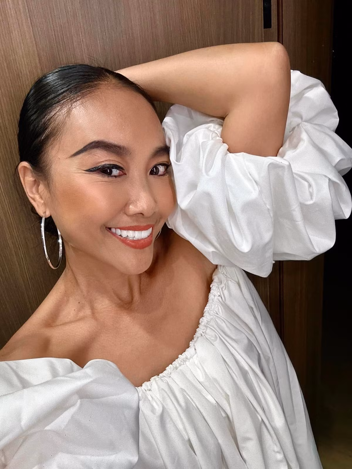 Ca sĩ Đoan Trang khoe bộ răng mới. Ảnh: FB Doan Trang