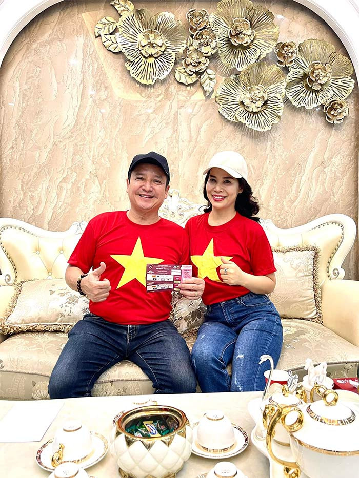 Ý Lan sở hữu vóc dáng cân đối, xinh đẹp, dịu dàng.