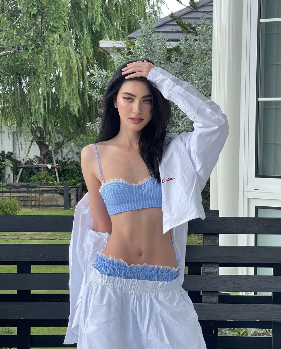 Để có được phong độ sắc vóc tràn đầy sức sống, Mai Davika cũng tuân thủ những nguyên tắc rèn luyện khoa học. Ngoài gym, cô còn tập yoga, pilates, boxing để tăng cường sức khỏe và giữ dáng. Ảnh: IGNV