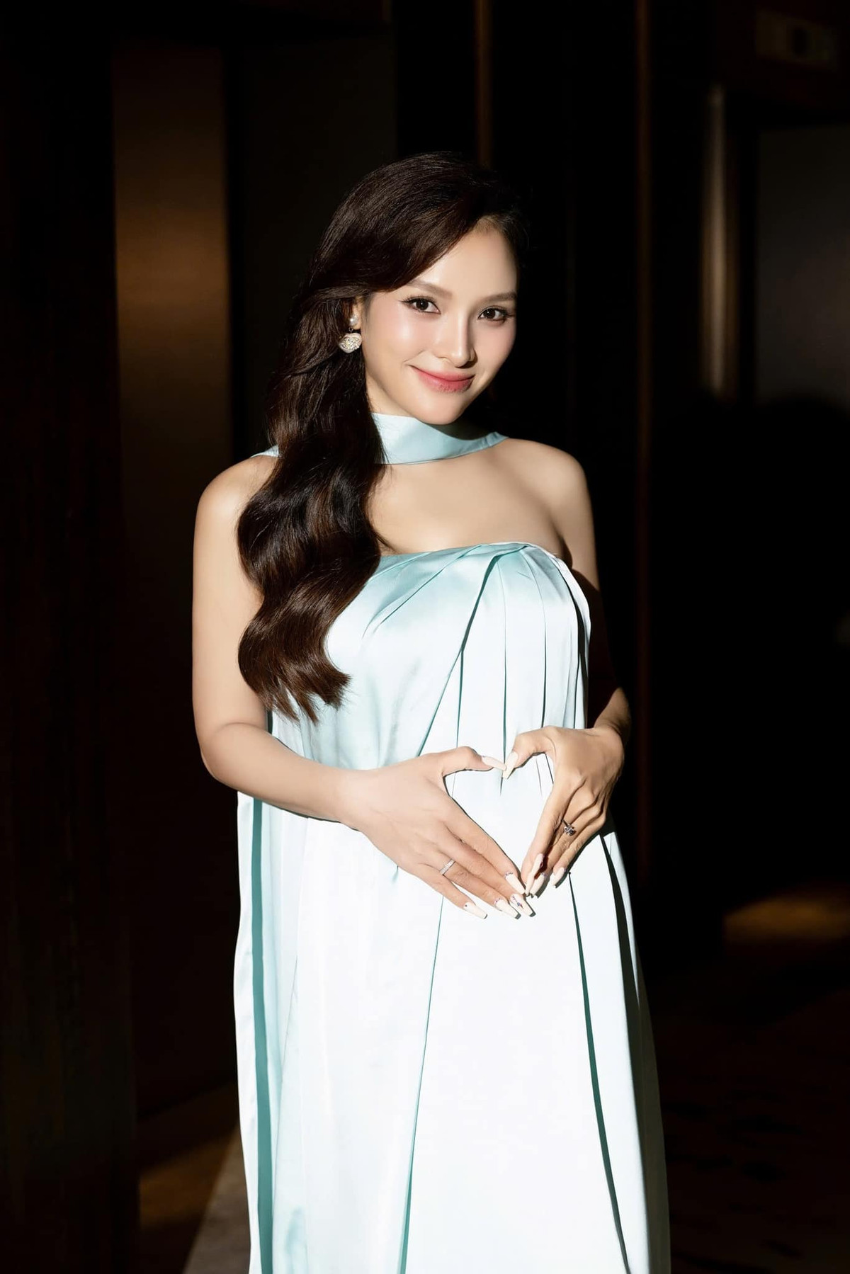 Diễn viên Phương Trinh Jolie khoe nhan sắc khi mang thai ở tuần 29. Ảnh: FB Phương Trinh Jolie