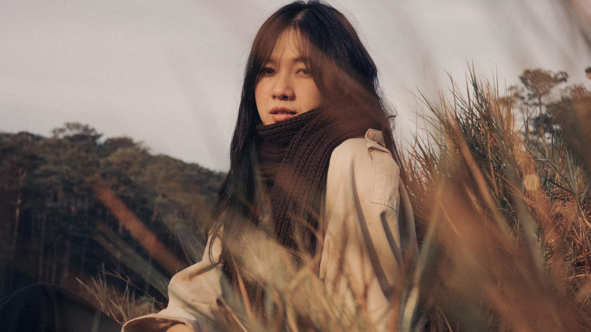 Dù đã bước sang tuổi 35 nhưng Oanh Kiều vẫn giữ được vóc dáng thon gọn, làn da mịn màng và thần thái tươi trẻ.