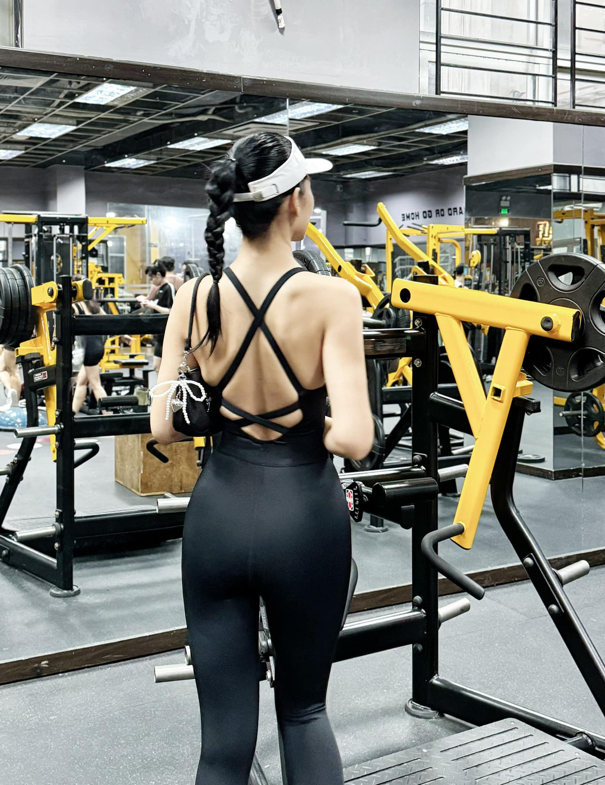 Đây không phải lần đầu tiên Anh Thư khiến công chúng "đứng ngồi không yên" với những hình ảnh khoe body. Ảnh: FB Nguyen Anh Thu