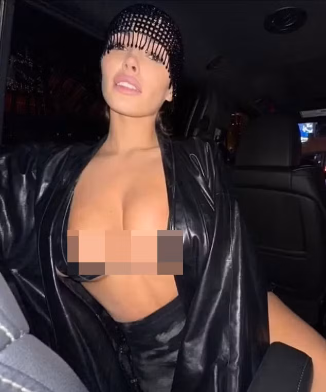 Phong cách và ngoại hình của nữ kiến trúc sư người Australia thay đổi hoàn toàn kể từ khi quen nam rapper 46 tuổi. (Ảnh: Backgrid)