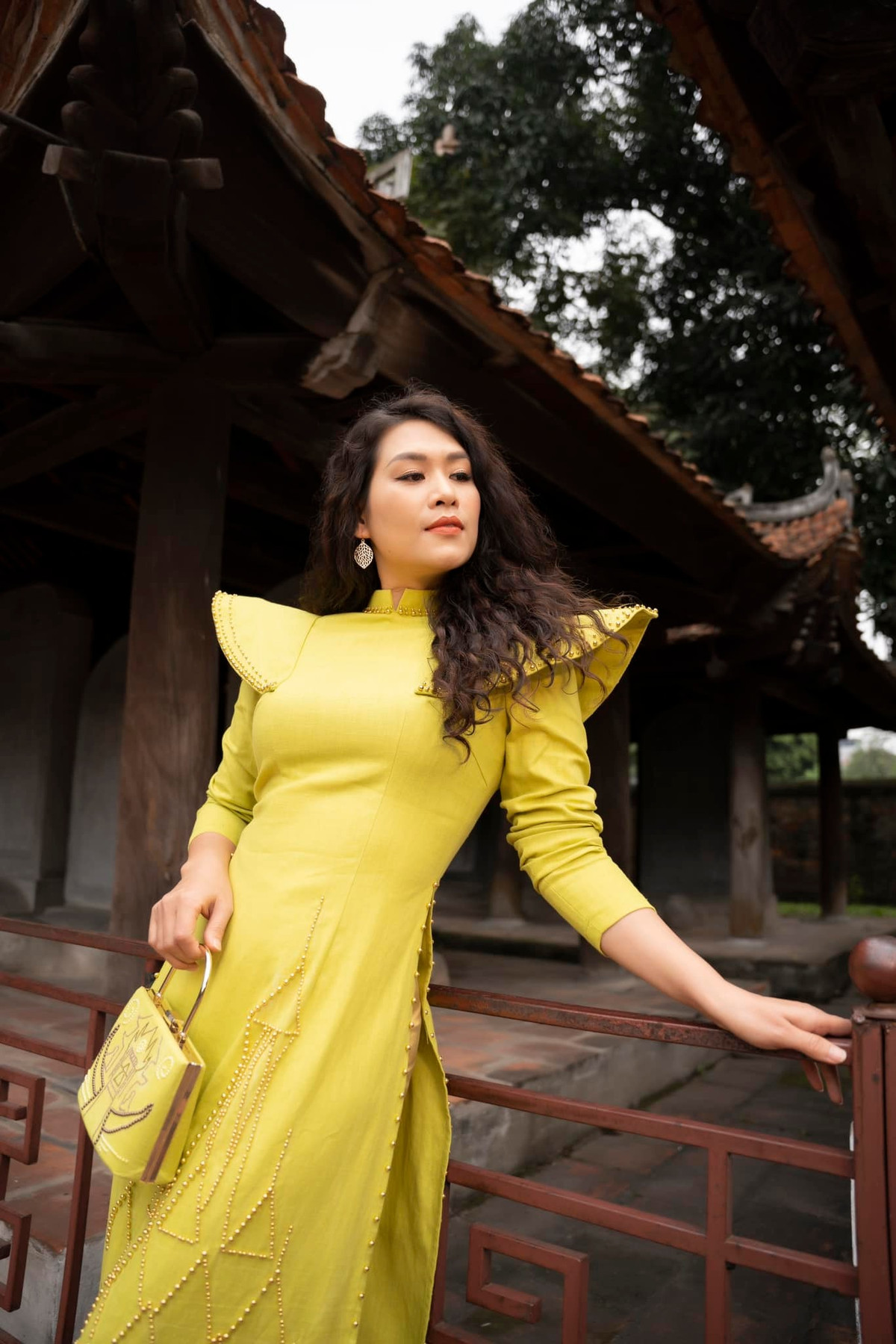 Khác với Kiều Anh, Hà Hương có cuộc hôn nhân viên mãn, hạnh phúc. Ảnh: FB Huong Ha