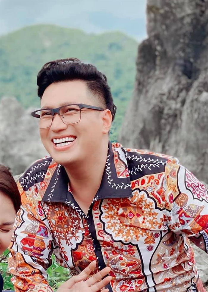 Thời gian đầu sau phẫu thuật, khuôn mặt của Việt Anh vẫn chưa vào form nên gặp nhiều ý kiến trái chiều của mọi người. (Ảnh: FB Nguyen Le Viet Anh)