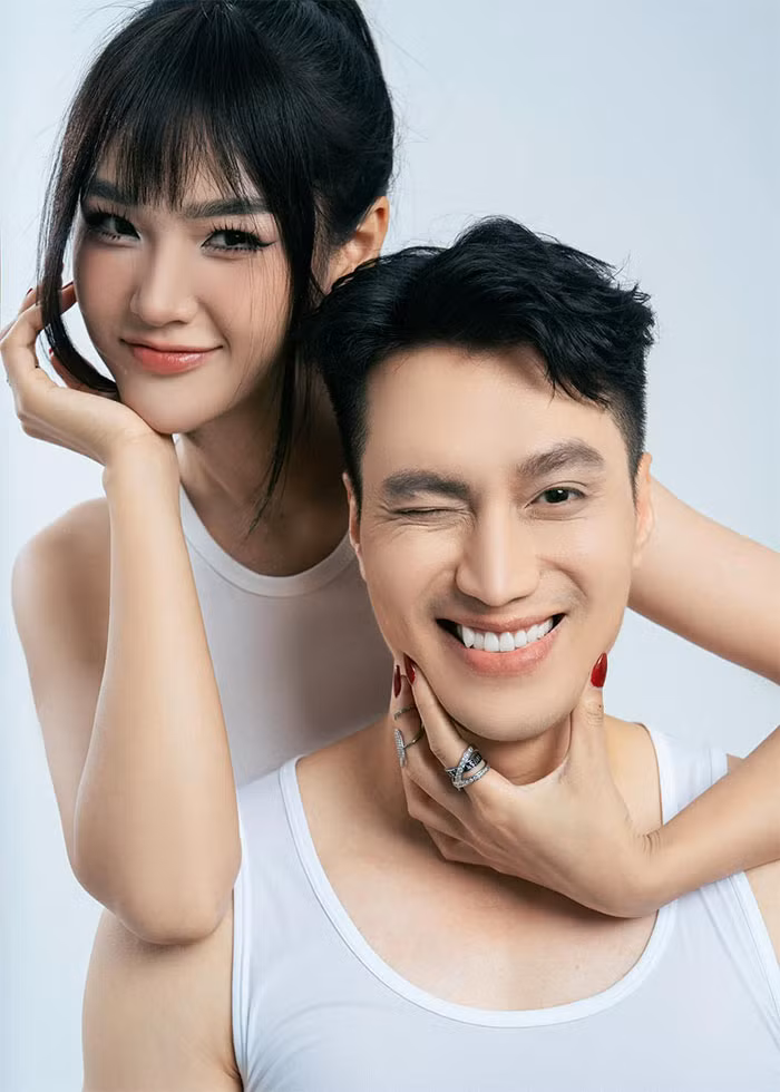 Được biết nam diễn viên "Những nẻo đường gần xa" đã bỏ ra 400 triệu để chỉnh sửa nhan sắc. (Ảnh: FB Nguyen Le Viet Anh)