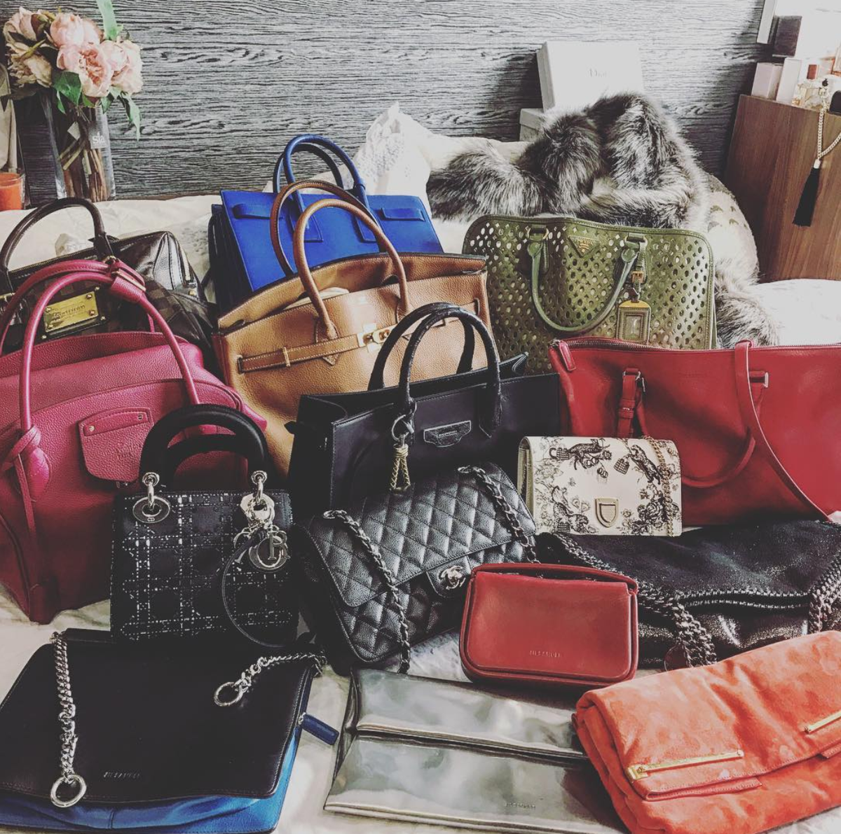 Kể từ khi kết hôn, cuộc sống của ca nương Kiều Anh sang chảnh như một "phú bà" với đồ hiệu, xe sang. Ảnh: FB Nguyen Kieu Anh