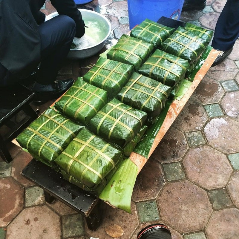 Bánh nên để chỗ thoáng mát, tránh chỗ nóng hay ẩm ướt. Nếu thời tiết dưới 20 độ C thì bánh có thể để từ 7-10 ngày. Song, với thời tiết nóng thì nên để vào ngăn mát tủ lạnh hay muốn lâu hơn có thể cho vào ngăn đá. Khi mang ra sử dụng, bánh có thể bị cứng, sượng, cần rán, hấp hoặc luộc lại. Ảnh: Food.