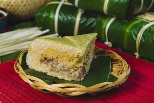 Dù bảo quản theo cách nào thì bánh chưng cũng có thời hạn sử dụng nhất định. Nếu thấy có hiện tượng bánh chưng bị mốc, có mùi chua... thì tuyệt đối không ăn.